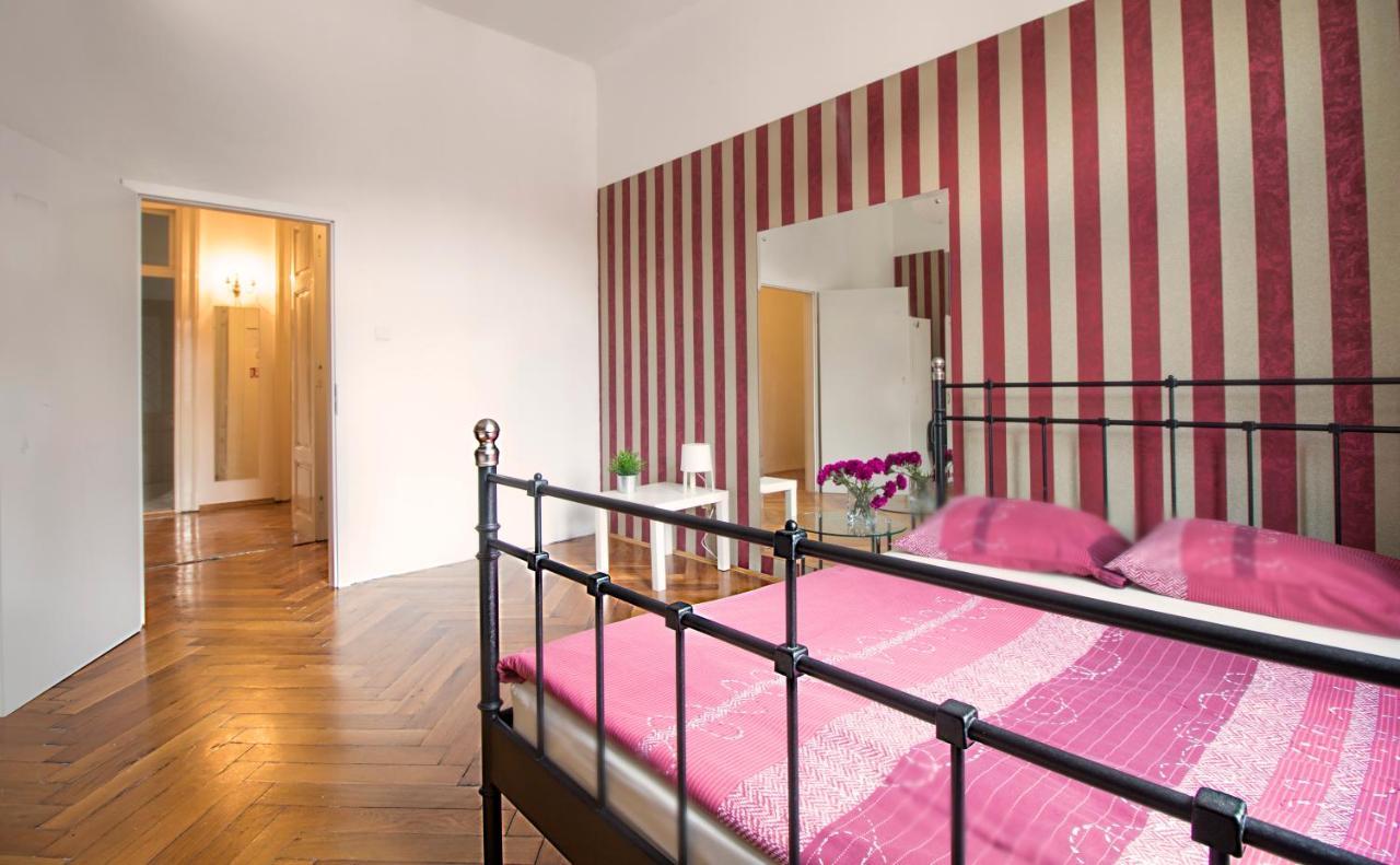 Guesthouse Centar 2 Zagreb Luaran gambar