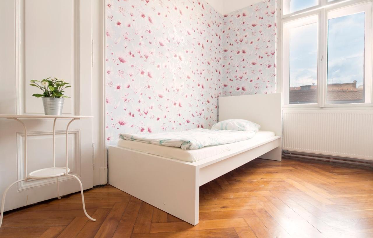 Guesthouse Centar 2 Zagreb Luaran gambar