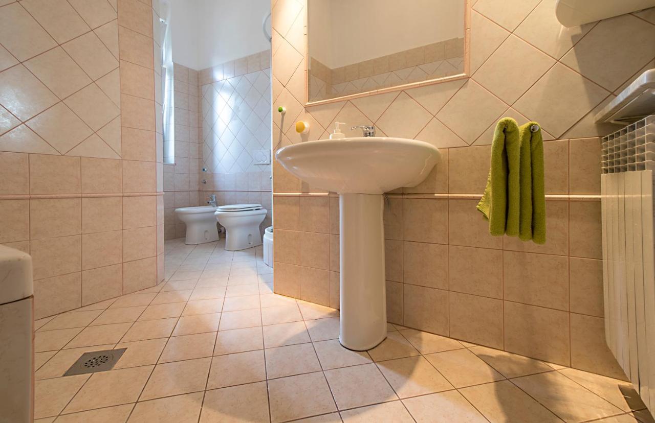 Guesthouse Centar 2 Zagreb Luaran gambar