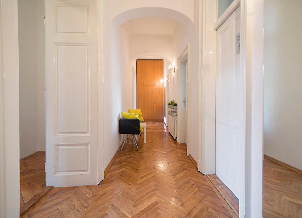 Guesthouse Centar 2 Zagreb Luaran gambar